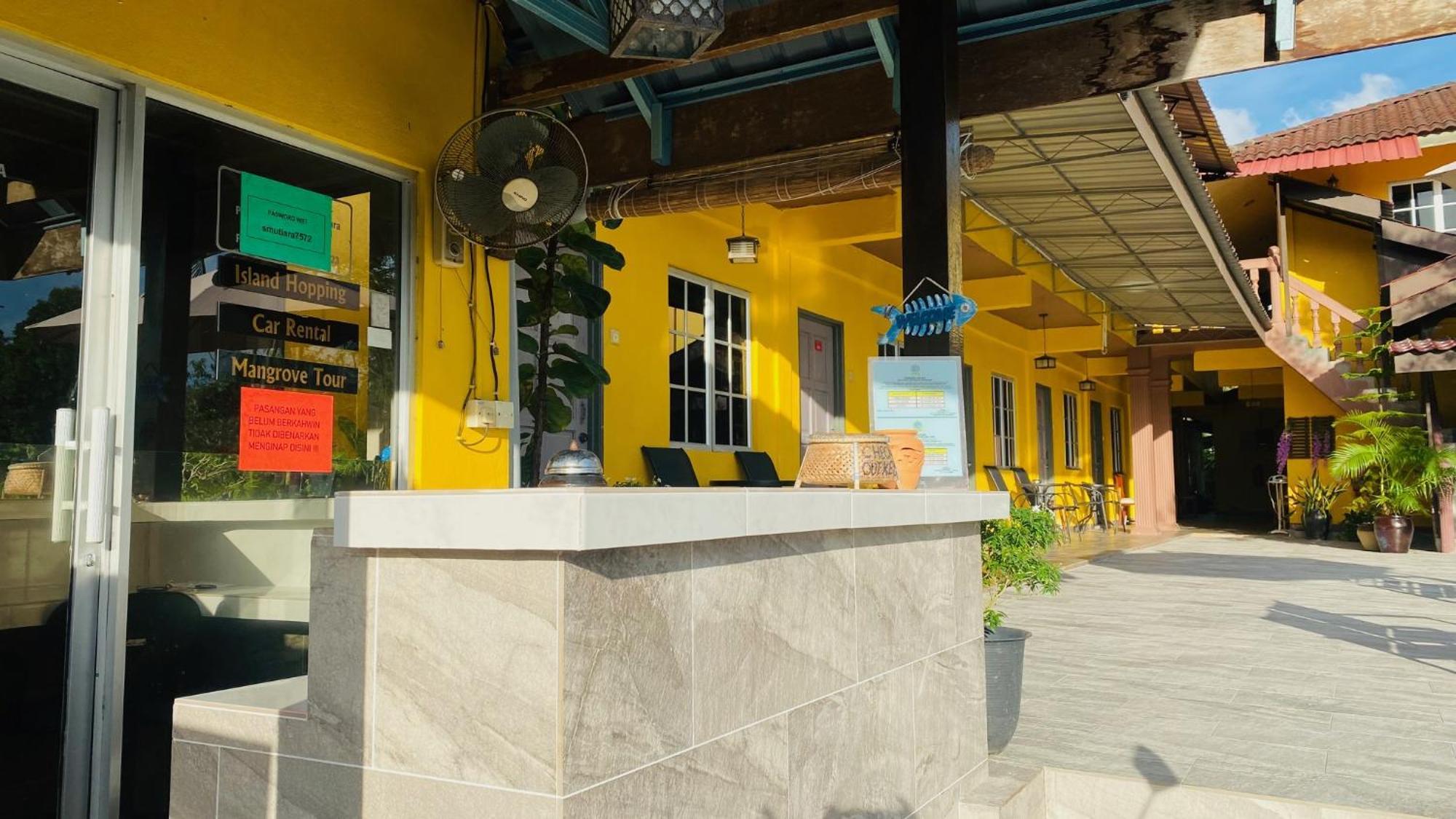 Motel Seri Mutiara Kuah Exterior photo