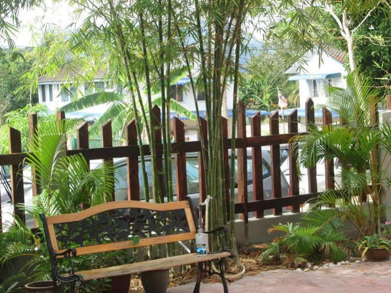 Motel Seri Mutiara Kuah Exterior photo
