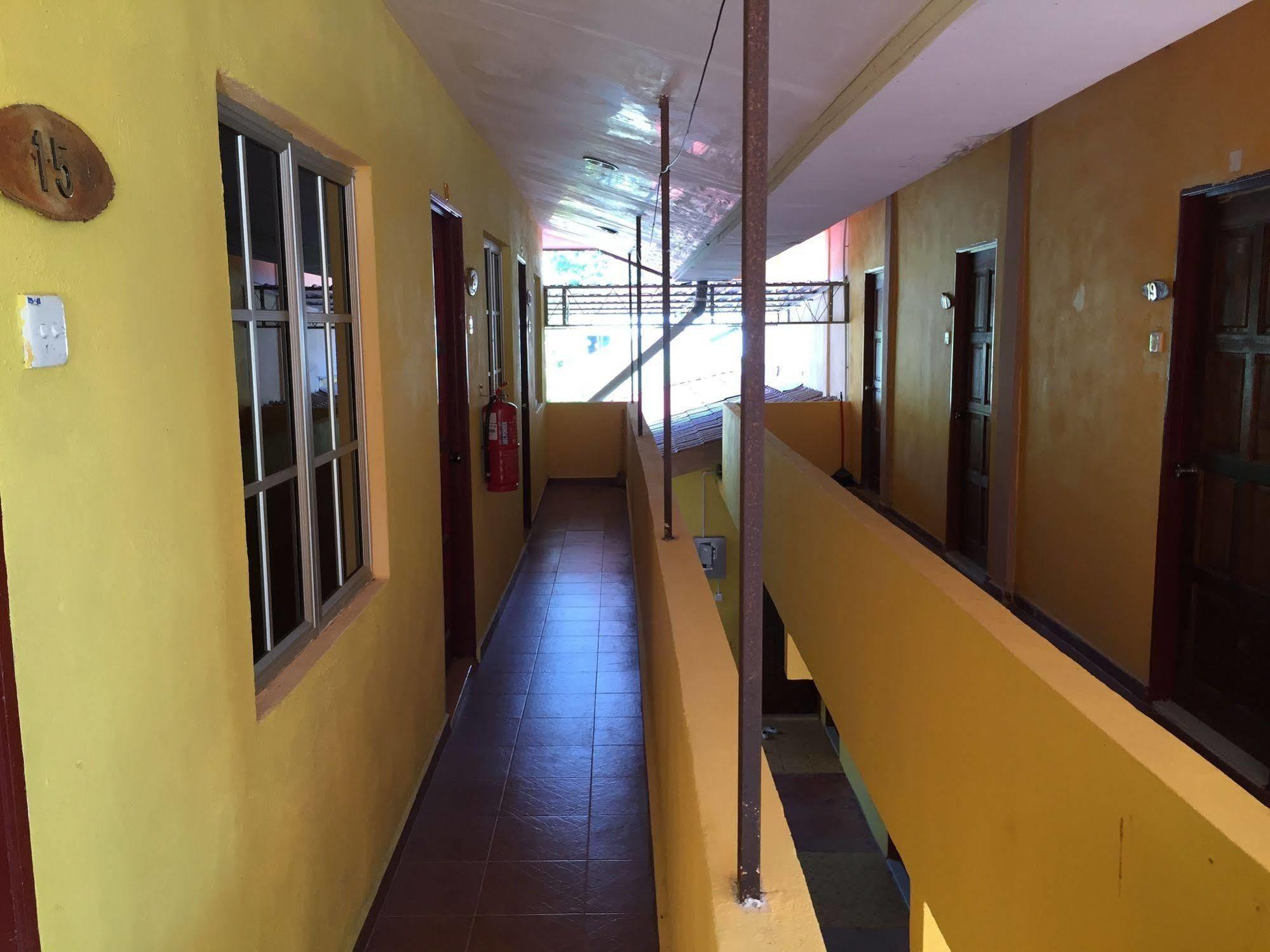Motel Seri Mutiara Kuah Exterior photo